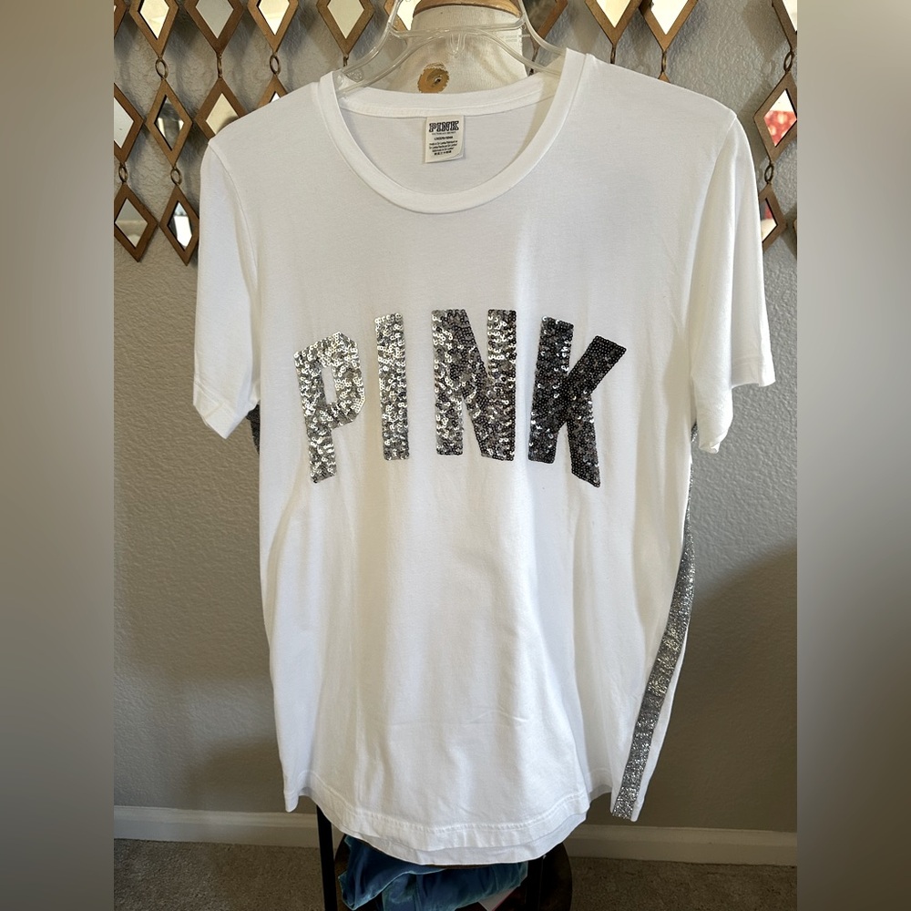 NWOT Victoria’s Secret Pink T-shirt